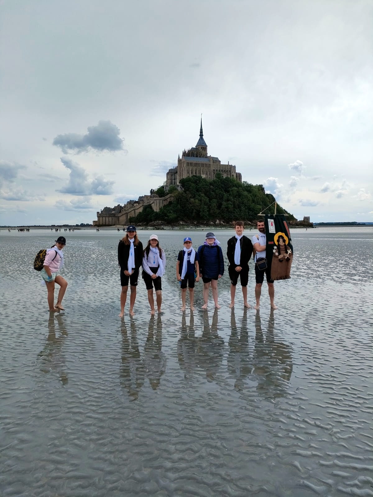 Pèlerinage à Pontmain et au Mont St-Michel - Collégiens et confirmants du doyenné